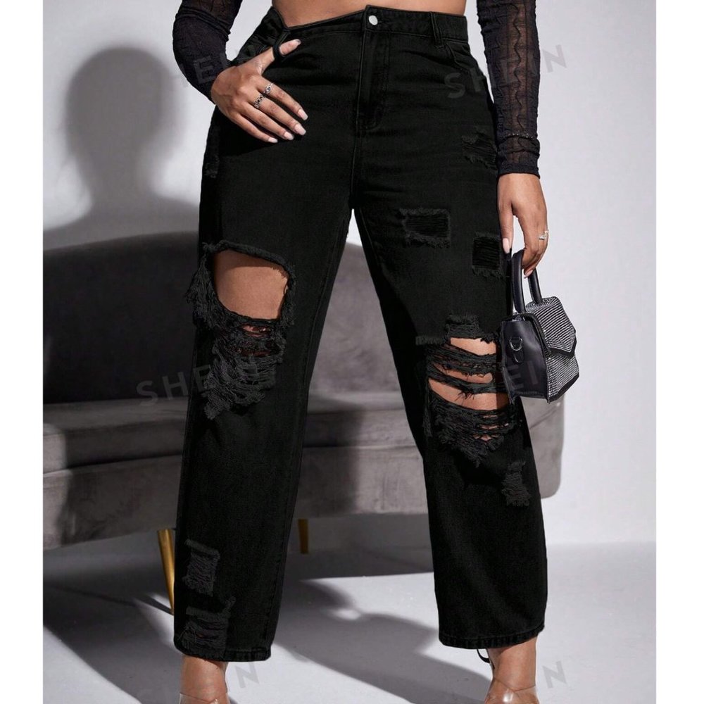 ✨ SHEIN Plus High Waist Ripped Straight Leg Jeans  - Black - NWT ✨
